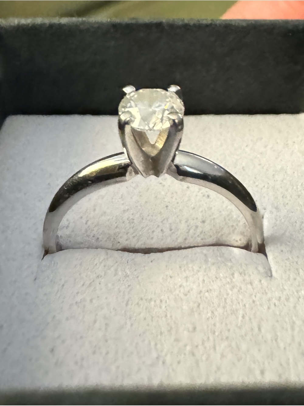 Solid 14K white gold round natural diamond solitaire engagement ring size 7